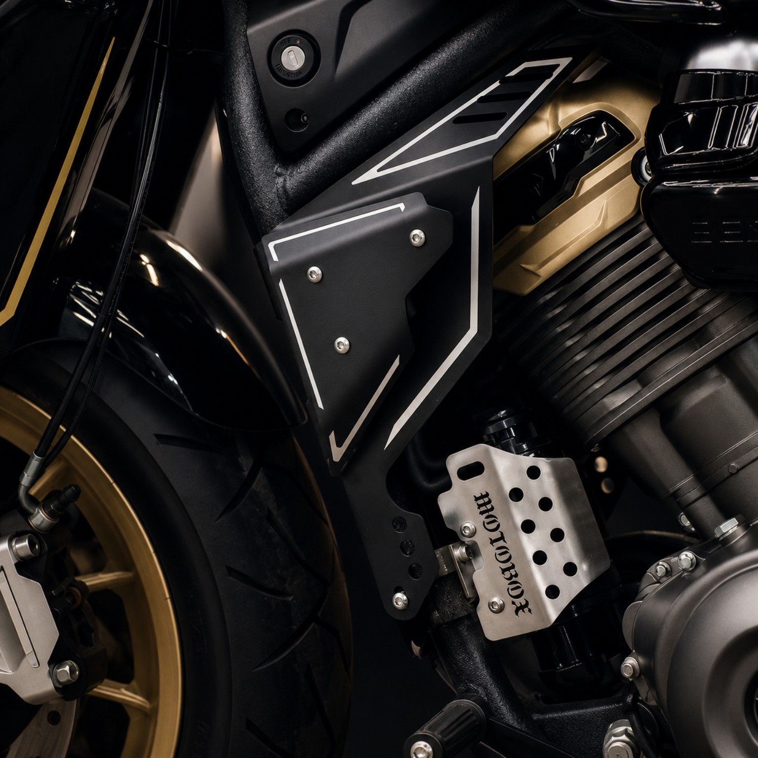 Black Shield Armor Kit — Signature preview 3